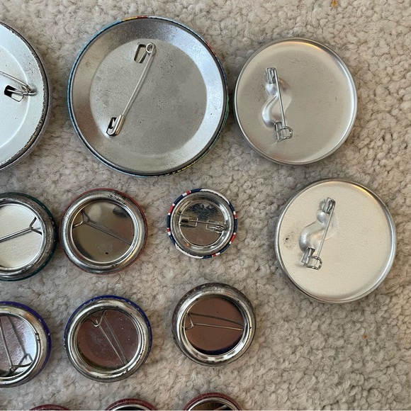 Colorful Harry Potter Button Pin Collection (18) - Picture 9 of 9